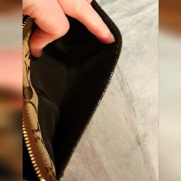 Coach Large Signature Canvas Wallet Brown 7 1/2" X 4 1/2" - Picture 10 of 12